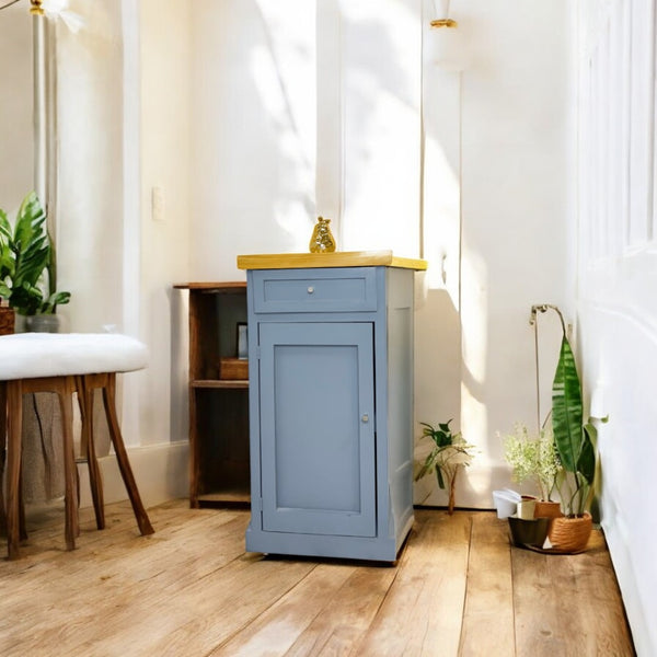 Coffee Bar Compacto en madera azul con cubierta clara estilo moderno