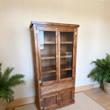 VITRINA DE MADERA DE PINO 90x40x180 MODELO M